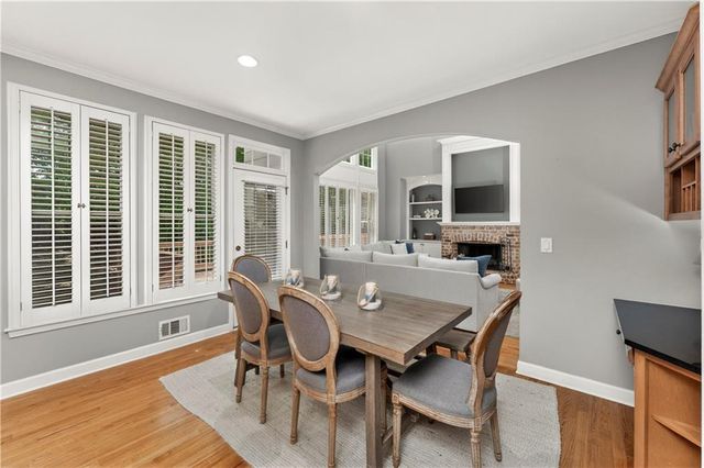 929 Ravenwood Way, Canton, GA 30115