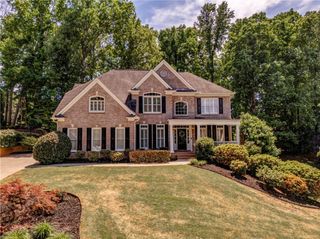 929 Ravenwood Way, Canton, GA 30115