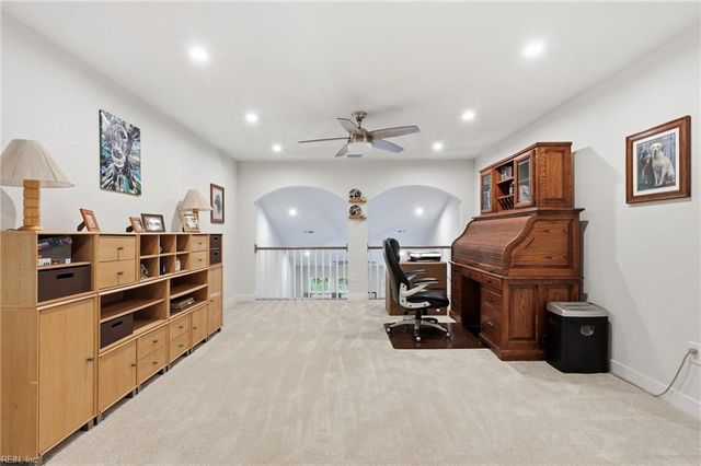513 Eldridge LN, Chesapeake, VA 23323