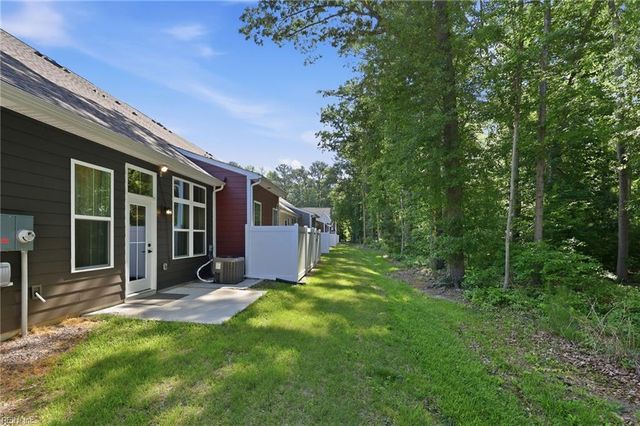 513 Eldridge LN, Chesapeake, VA 23323