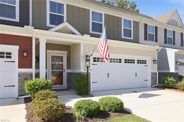 513 Eldridge LN, Chesapeake, VA 23323