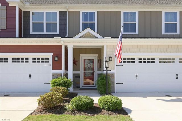 513 Eldridge LN, Chesapeake, VA 23323