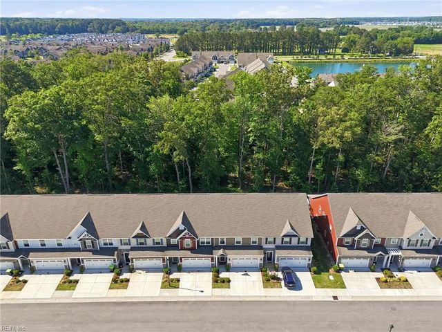 513 Eldridge LN, Chesapeake, VA 23323