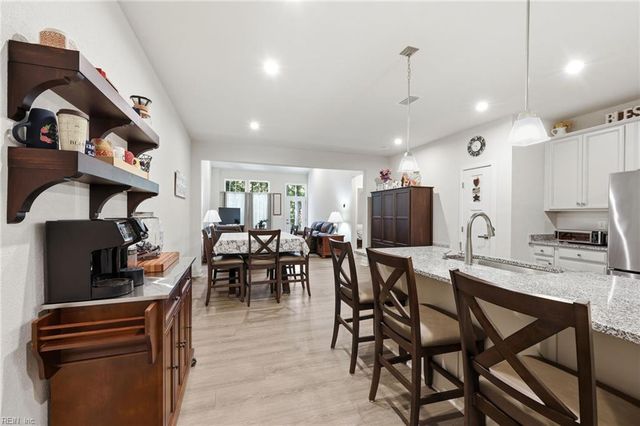 513 Eldridge LN, Chesapeake, VA 23323