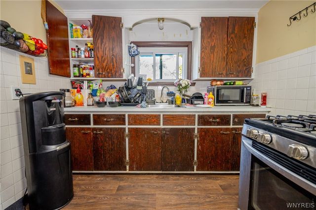 27 Hewitt Avenue, Buffalo, NY 14215