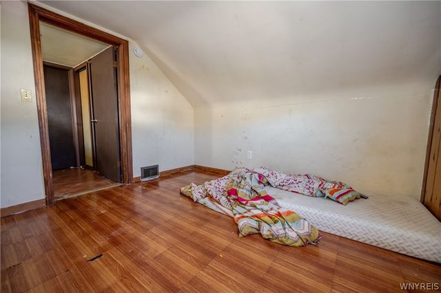 27 Hewitt Avenue, Buffalo, NY 14215