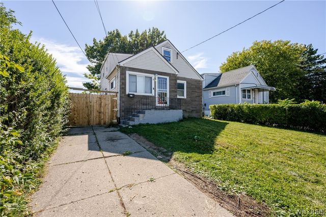 27 Hewitt Avenue, Buffalo, NY 14215
