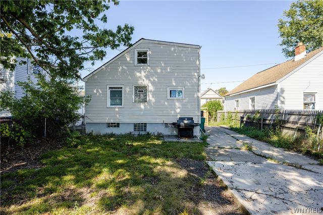 27 Hewitt Avenue, Buffalo, NY 14215