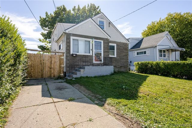 27 Hewitt Avenue, Buffalo, NY 14215