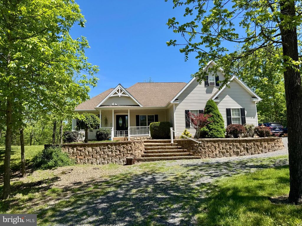 149 SAGE DRIVE, Petersburg, WV 26847