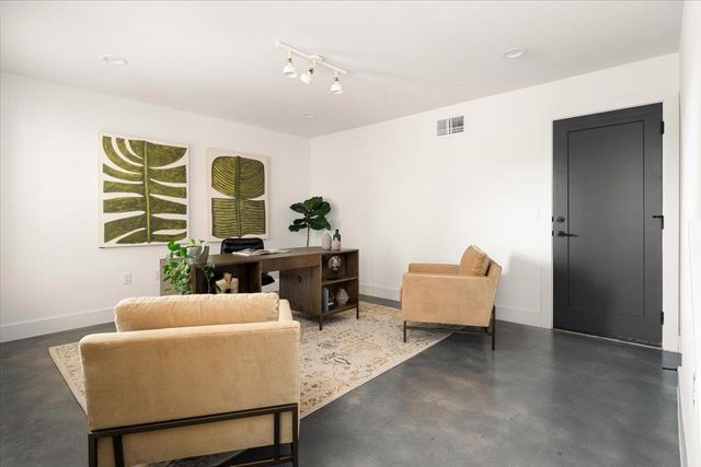 3700 Clawson RD 301, Austin, TX 78704