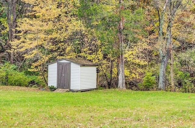 3604 Janney LN, Roanoke, VA 24018