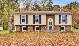 3604 Janney LN, Roanoke, VA 24018