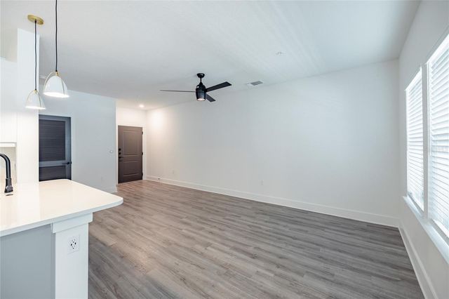 1420 LAKEFRONT DRIVE 6413, Sarasota, FL 34240