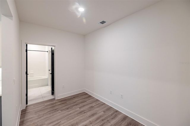1420 LAKEFRONT DRIVE 6413, Sarasota, FL 34240