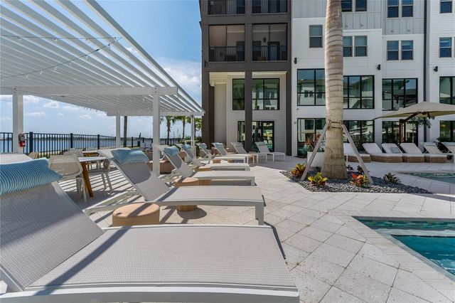 1420 LAKEFRONT DRIVE 6413, Sarasota, FL 34240