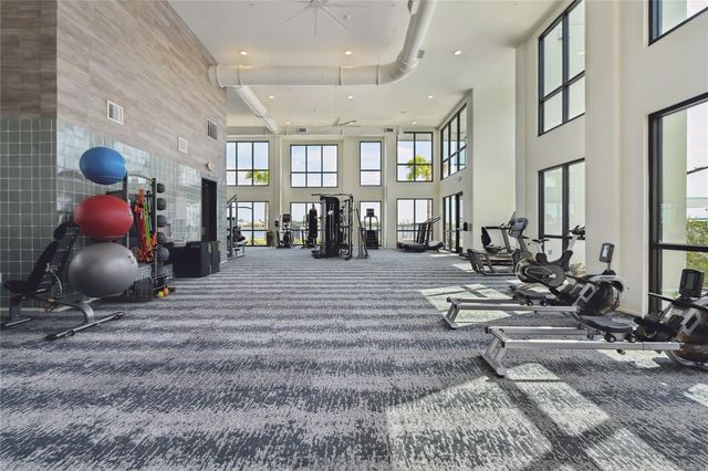 1420 LAKEFRONT DRIVE 6413, Sarasota, FL 34240