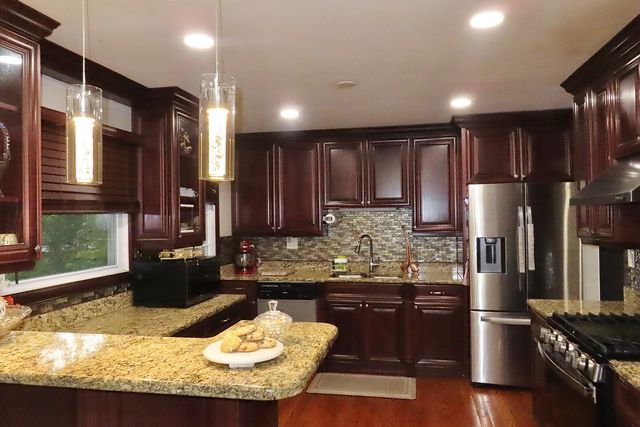 36 Red Haw Lane, Lake Zurich, IL 60047