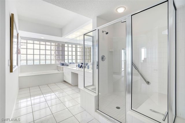 267 Barefoot Beach BLVD X606, Bonita Springs, FL 34134