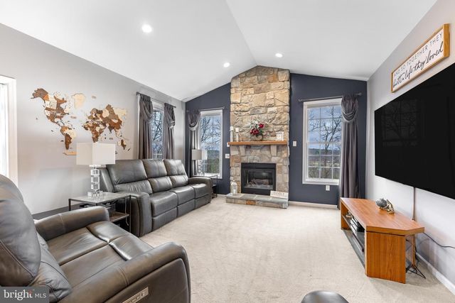 121 MIDWAY DR, Bellefonte, PA 16823