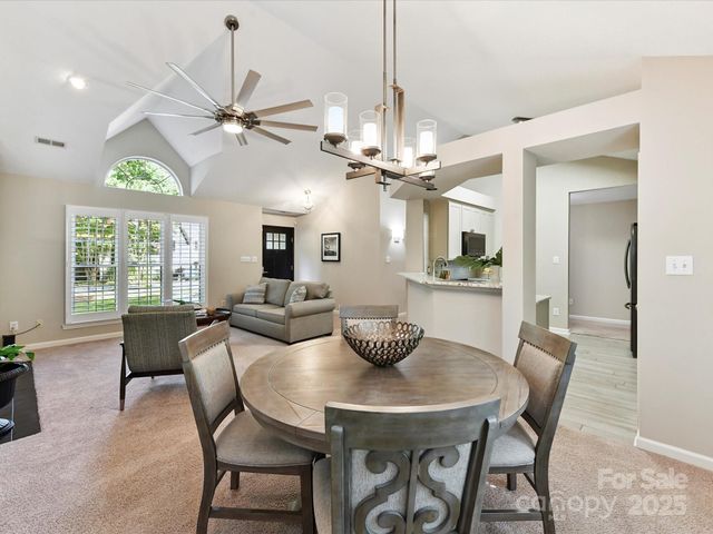 4222 Huntmeadow Drive, Charlotte, NC 28269