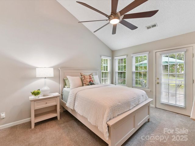 4222 Huntmeadow Drive, Charlotte, NC 28269