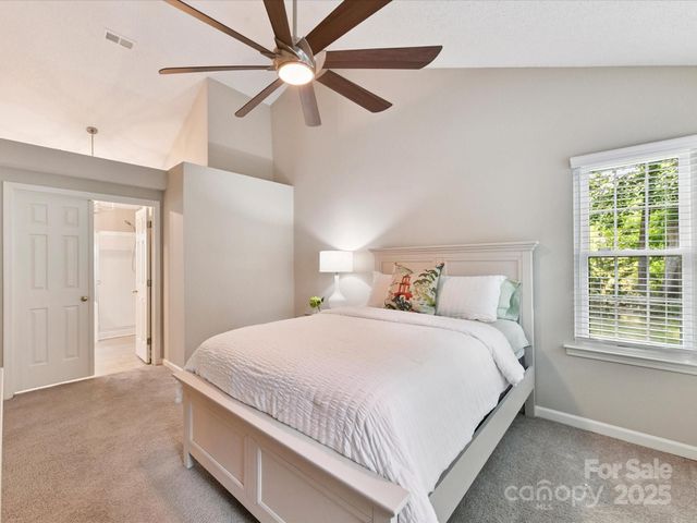 4222 Huntmeadow Drive, Charlotte, NC 28269