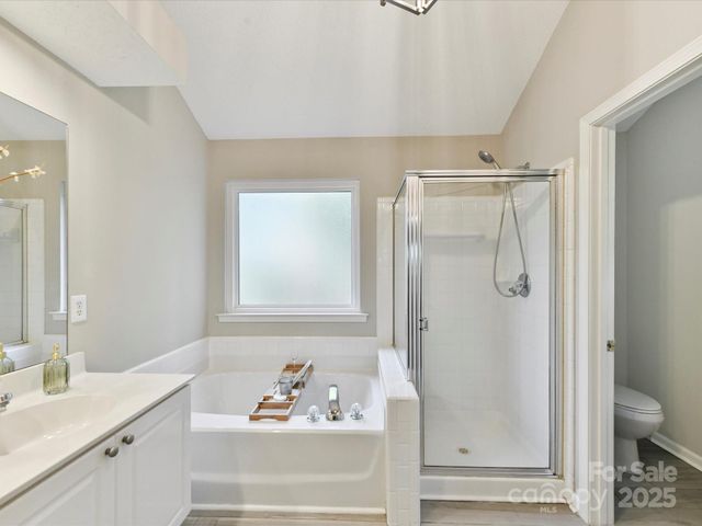 4222 Huntmeadow Drive, Charlotte, NC 28269