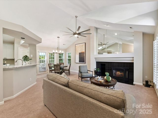 4222 Huntmeadow Drive, Charlotte, NC 28269