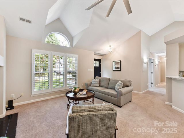 4222 Huntmeadow Drive, Charlotte, NC 28269