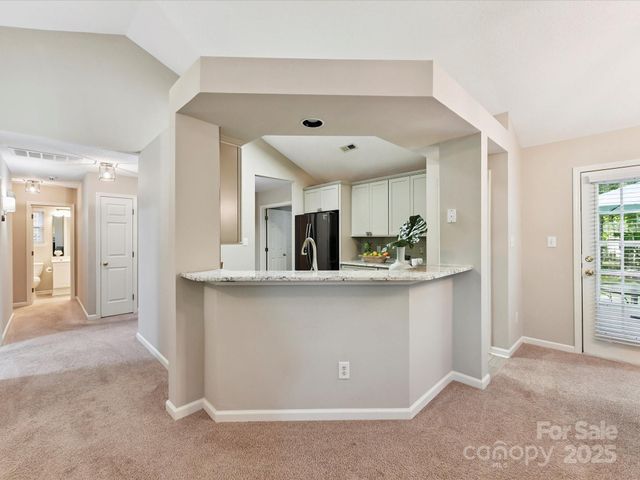 4222 Huntmeadow Drive, Charlotte, NC 28269