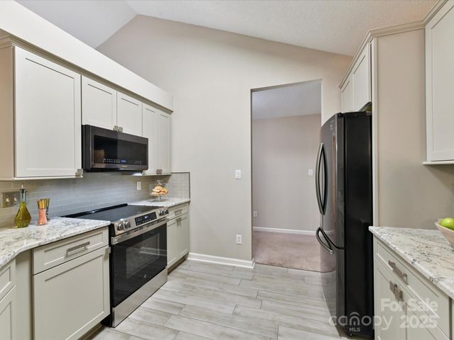 4222 Huntmeadow Drive, Charlotte, NC 28269