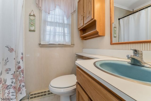 40 Sergeantsville Road, Raritan Twp., NJ 08822