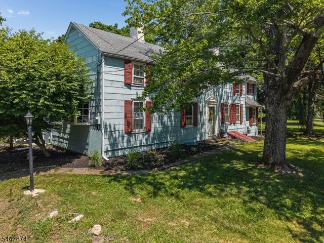 40 Sergeantsville Road, Raritan Twp., NJ 08822