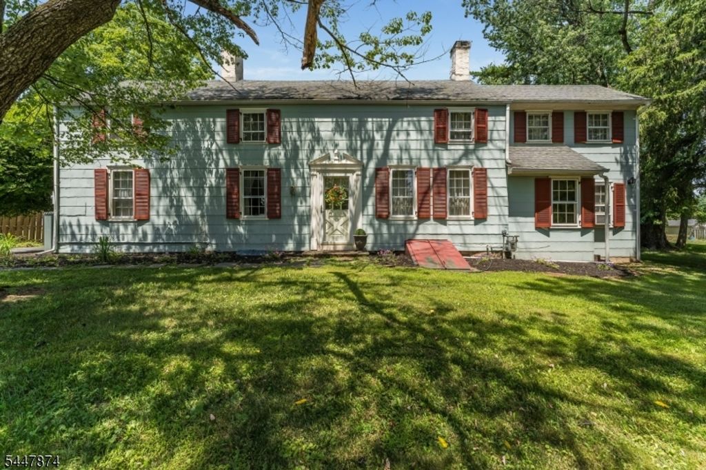 40 Sergeantsville Road, Raritan Twp., NJ 08822