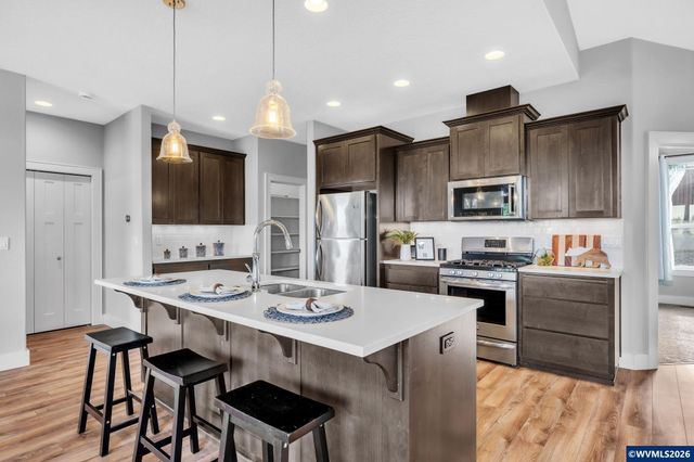 2274 Genesis Ct SE, Salem, OR 97306