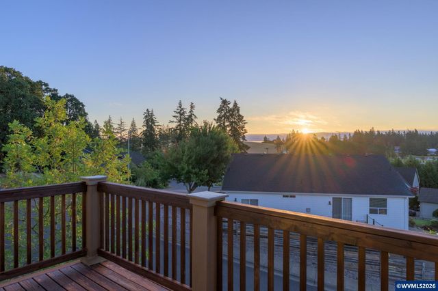 2274 Genesis Ct SE, Salem, OR 97306