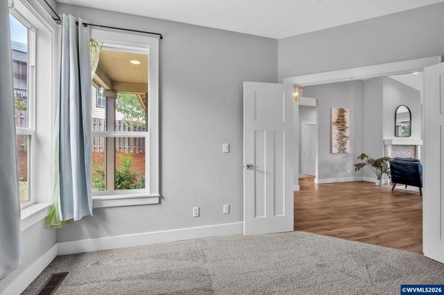 2274 Genesis Ct SE, Salem, OR 97306