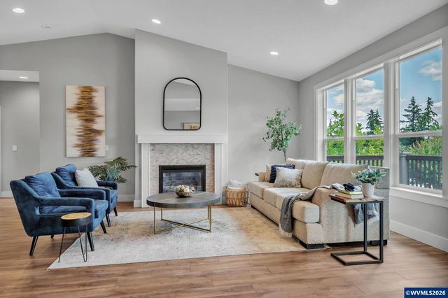 2274 Genesis Ct SE, Salem, OR 97306