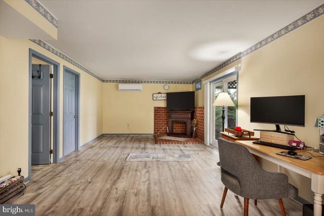 19606 RIDGESIDE RD, Bluemont, VA 20135