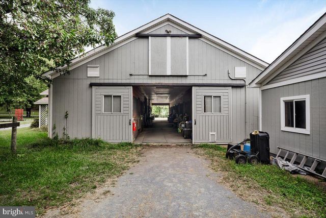 19606 RIDGESIDE RD, Bluemont, VA 20135