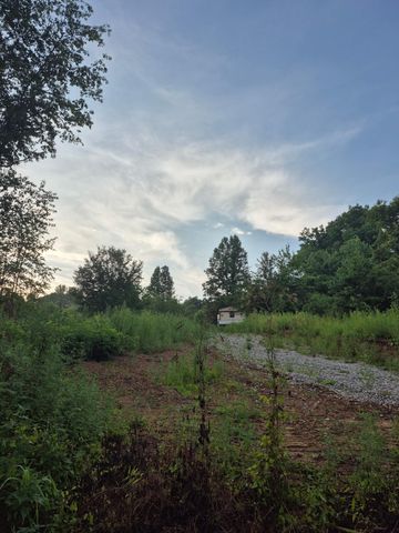 300 New Bethel Church Road Road, London, KY 40741