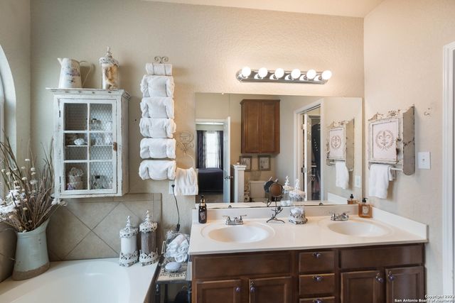 12050 TEXANA COVE, San Antonio, TX 78253