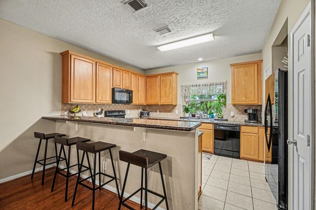 819 Davis Road, League City, TX 77573