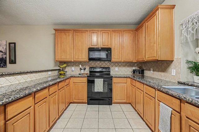 819 Davis Road, League City, TX 77573