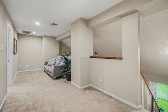 819 Davis Road, League City, TX 77573
