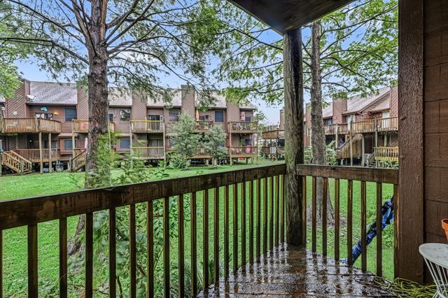 819 Davis Road, League City, TX 77573