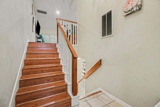 819 Davis Road, League City, TX 77573