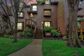 819 Davis Road, League City, TX 77573