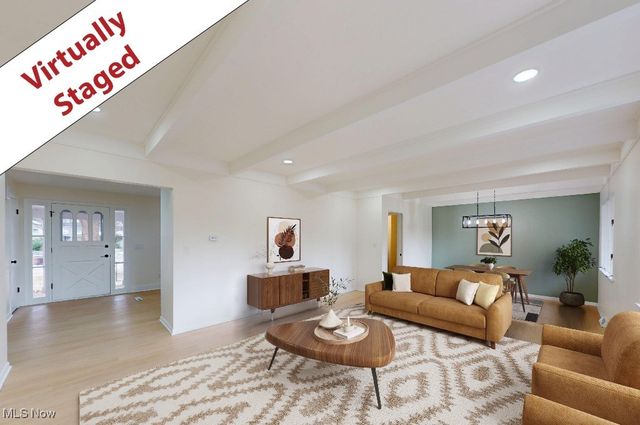 7453 Hollycroft Lane, Mentor, OH 44060